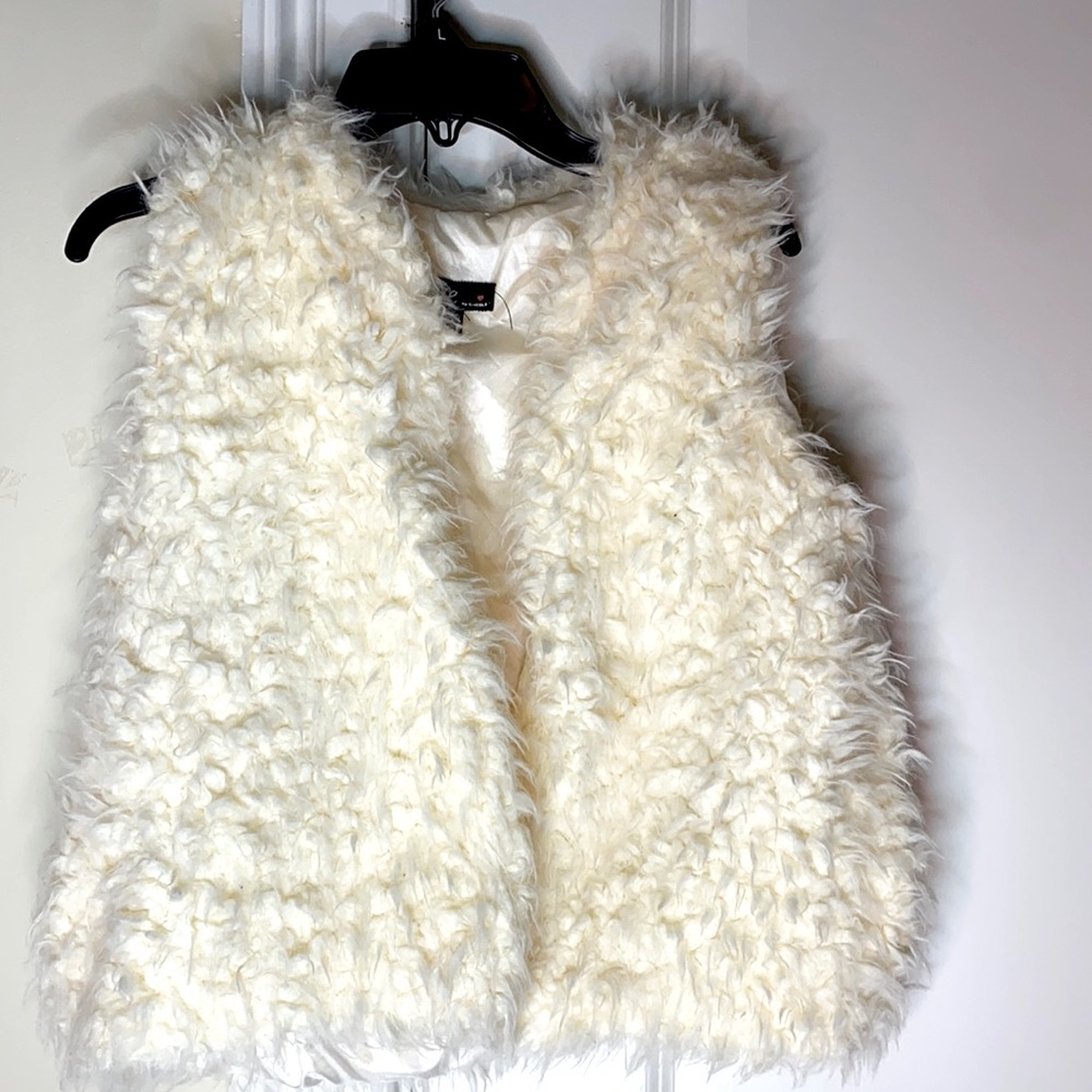 Fur vest